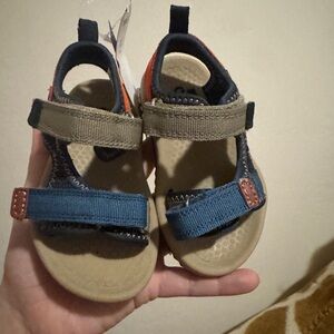 NWT OshKosh B'gosh Blue and Tan Kids Sandals